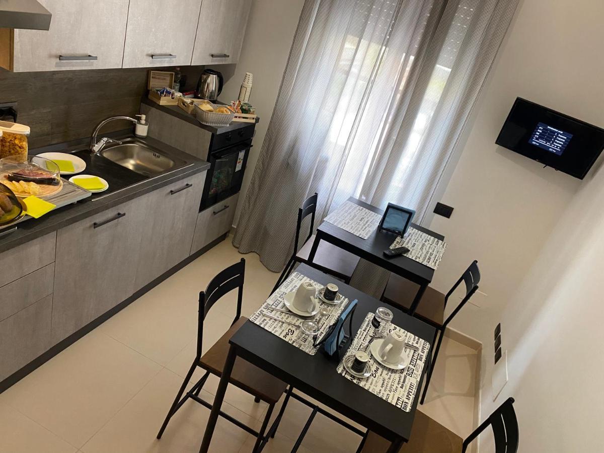 B&B Feni 庞贝 外观 照片